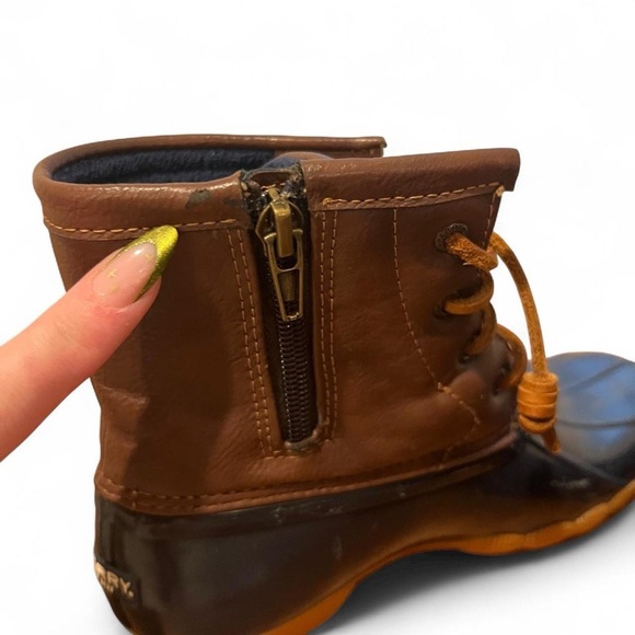 Girl’s Sperry duck boots - Picture 5 of 8
